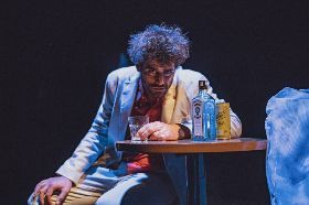 L'ANGELO SBAGLIATO - Monologo alcolico senza pregiudizi
